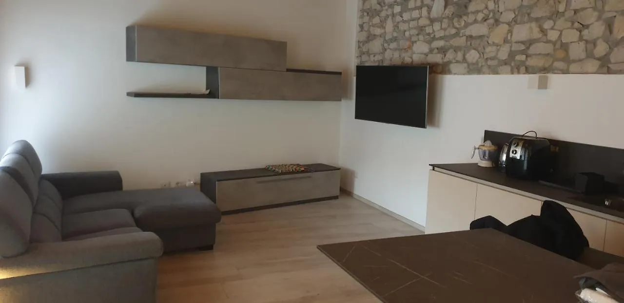 Casa Del Lago Travedona Italia